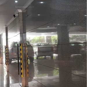 جرانيت بروجرد في ساحة موقف السيارات