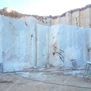 منجم حجر بورسلان أزنا