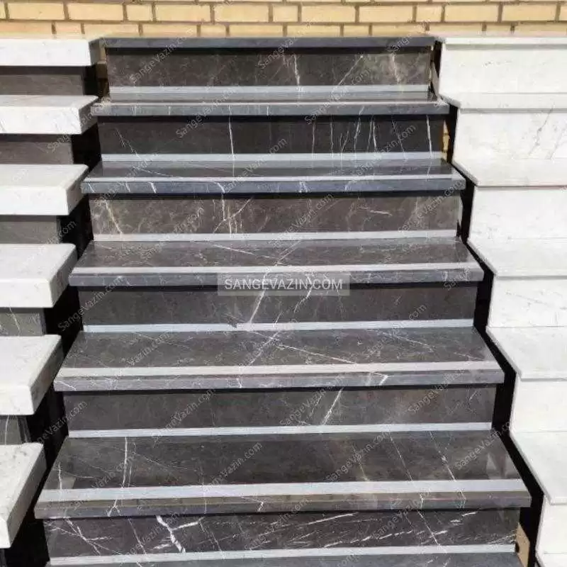 حجر لاشتر في بناء السلالم