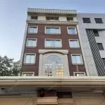 استخدام جرانيت يزد الأحمر في الواجهات