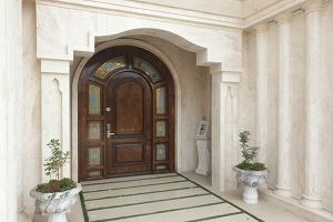 تراورتن عباس آباد در نمای بیرونی