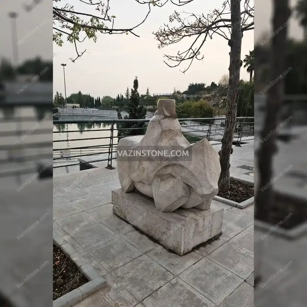 عکس مجسمه سنگی باغ کتاب