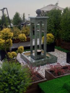 آبنما سفارشی آرتا با سنگ سبز