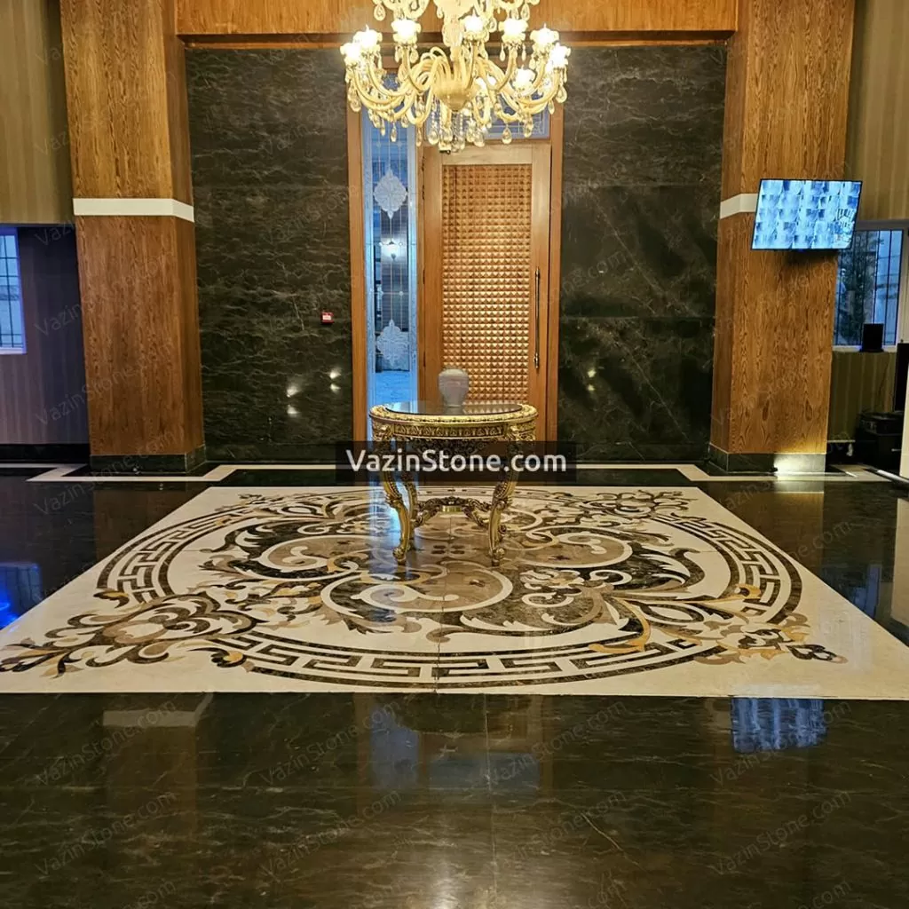 سنگ اسپایدر در کف و دیوار لابی در کنار معرق