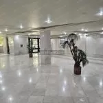سنگ مرمریت روشن - تایل شهیادی - پارکینگ ساختمان