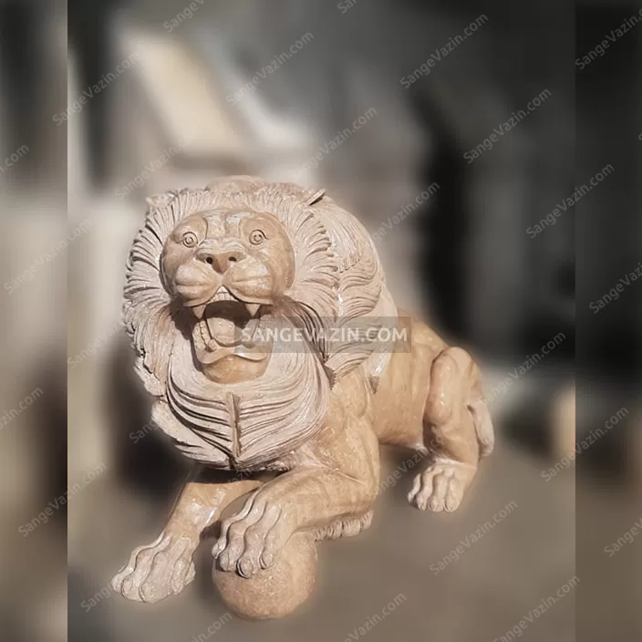 مجسمه شیر