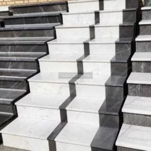 ترکیب سنگ لاشتر و سنگ چینی قروه در طراحی سنگ پله